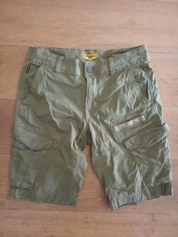 SILVER CREEK short mt 31 Legergroen nieuw. Ook in zwart beschikbaar voor biedingen