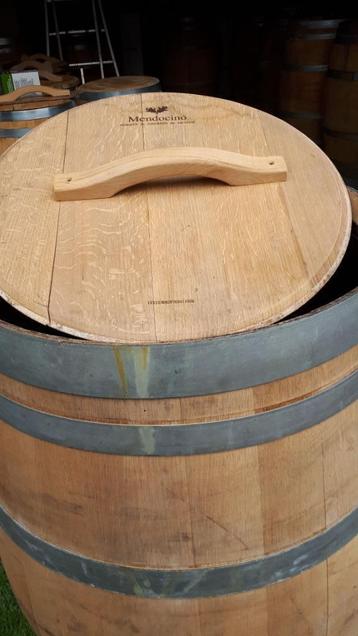 regentonnen, houten ijsbaden, houtenton whisky vaten beschikbaar voor biedingen