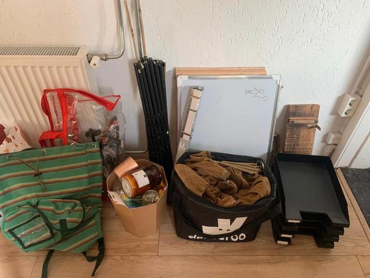 Gratis spullen. Langskomen en uitzoeken, op=op, Huis en Inrichting, Woonaccessoires | Overige, Gebruikt, Ophalen