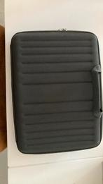 Stevige Case logic laptop tas in nieuwstaat 35x25 cm, Ophalen of Verzenden, 17 inch of meer, Zo goed als nieuw