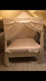 Hemelbed van Ikea met hemel en kwasten 160x200cm, Ophalen, Wit, Romantisch, Tweepersoons