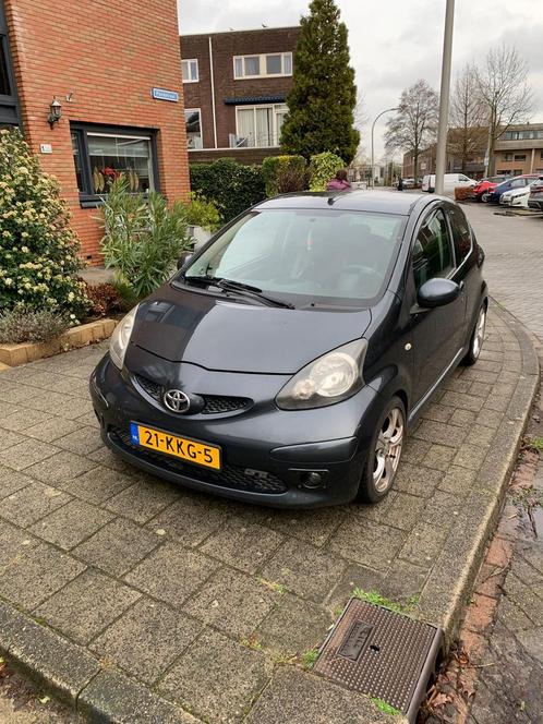 Toyota Aygo 1.0 12V Vvt-i 3DRS MMT 2005 Grijs, Auto's, Toyota, Particulier, Aygo, Benzine, A, Hatchback, Automaat, Geïmporteerd
