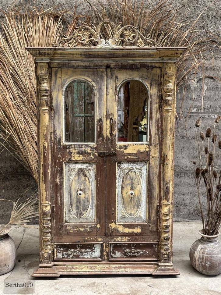 Geweldige Oosterse kast met mooi patina Indiase kast antiek, Antiek en Kunst, Antiek | Meubels | Kasten, Ophalen of Verzenden