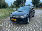 Volkswagen Tiguan 1.4 TSI 90KW BMT 2011 Zwart, Auto's, Voorwielaandrijving, Euro 5, 74 €/maand, 4 cilinders