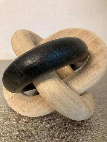 Houten Knoop Decoratie beschikbaar voor biedingen