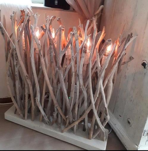 Aparte vloer lamp met takken, Landelijke Dimbaar, Huis en Inrichting, Lampen | Vloerlampen, Hout, Ophalen