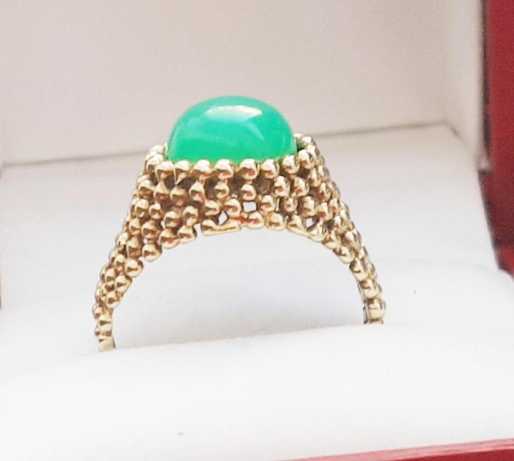 Prachtige vintage gouden ring met chrysopraas 14 karaats, Sieraden, Tassen en Uiterlijk, Ringen, Zo goed als nieuw, Dame, 17 tot 18