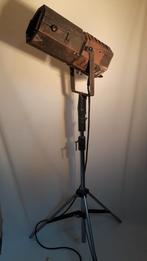 Werkende spotlamp, theaterlamp, vloerlamp jaren 50 of ouder., Ophalen, Gebruikt