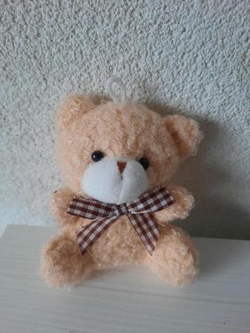 Mini Schattig Klein Teddybeertje Knuffel Beertje ophanglusje beschikbaar voor biedingen