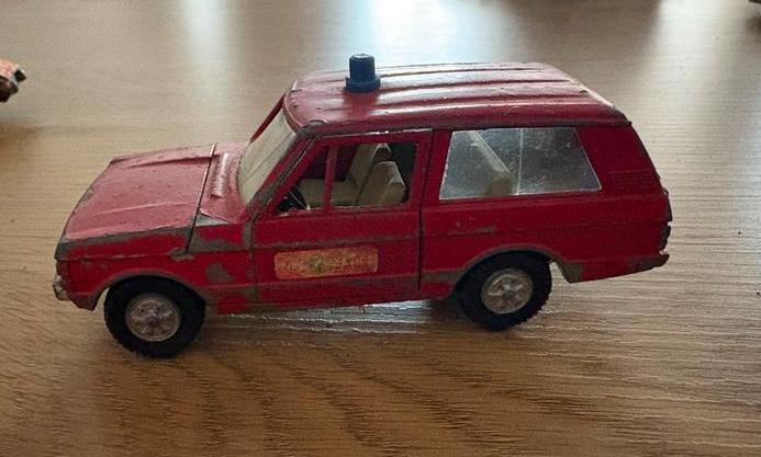 Dinky Toys  Range Rover Fire jeep, Hobby en Vrije tijd, Modelauto's | 1:43, Gebruikt, Auto, Dinky Toys, Ophalen of Verzenden