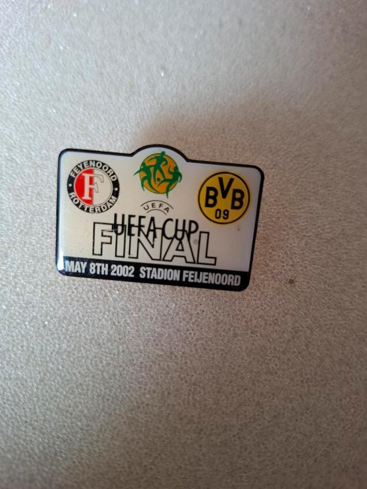 Feyenoord - Finale UEFA Cup 2002 Pin, Verzamelen, Speldjes, Pins en Buttons, Gebruikt, Speldje of Pin, Sport, Ophalen of Verzenden