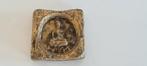 Antieke Vierkante stenen Amulet met afbeelding Boeddha Azie, Ophalen of Verzenden