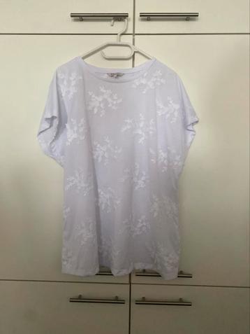 Witte top met korte mouwen en bloemenprint M&S Mode - maat L beschikbaar voor biedingen