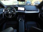 BMW iX2 xDrive30 M Sport Edition / Panoramadak / Sportstoele, Auto's, BMW, X2, Met garantie (alle), Zwart, Vierwielaandrijving