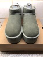 UGG ultra mini platform/plateau  groen/grijs maat 37, Kleding | Dames, Schoenen, UGG, Lage of Enkellaarzen, Nieuw, Ophalen of Verzenden