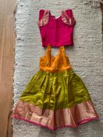 Indian silk dress 5-6yr (never worn), Ophalen, Zo goed als nieuw, Meisje