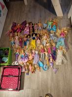 Heel veel barbie's met Kidkraft poppenhuis, Ophalen, Zo goed als nieuw, Barbie