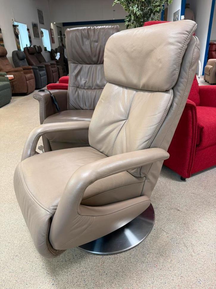 Himolla relax stoel relaxfauteuil draaivoet  gratis bezorgd, Huis en Inrichting, Fauteuils, Gebruikt, Leer, Verzenden