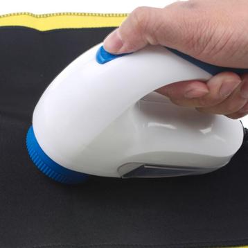 Pluizenverwijderaar - Houd je kleding netjes! beschikbaar voor biedingen