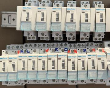 Hager ERD225 Schakelklok/automatische schakelaar beschikbaar voor biedingen