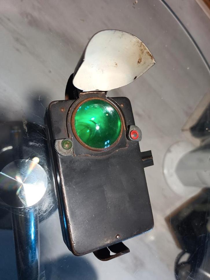 Originele WO2 Zaklamp 1941 – Duial/Zeiler – Compleet met Fil, Verzamelen, Militaria | Tweede Wereldoorlog, Landmacht, Overige typen