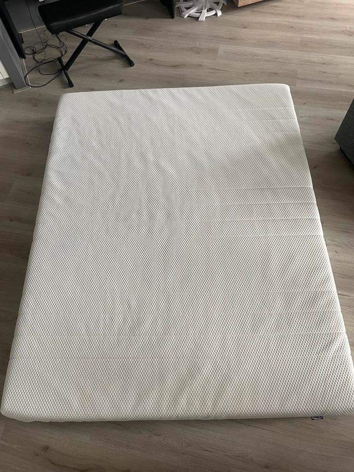 Foammatras Ikea Akrehamn middelhard 160x200, Huis en Inrichting, Slaapkamer | Matrassen en Bedbodems, Zo goed als nieuw, 160 cm