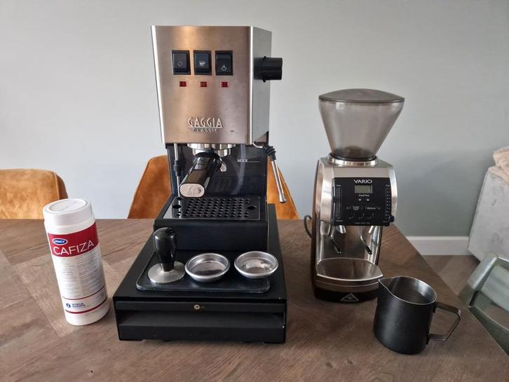 Gaggia Classic Pro + Mahlkonig Vario - Espressoset, Witgoed en Apparatuur, Koffiemachine-accessoires, Gebruikt, Ophalen of Verzenden