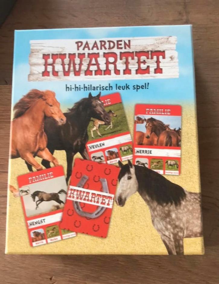 Paarden Kwartet - Leuk familiespel! Nieuw, Hobby en Vrije tijd, Gezelschapsspellen | Kaartspellen, Zo goed als nieuw, Drie of vier spelers
