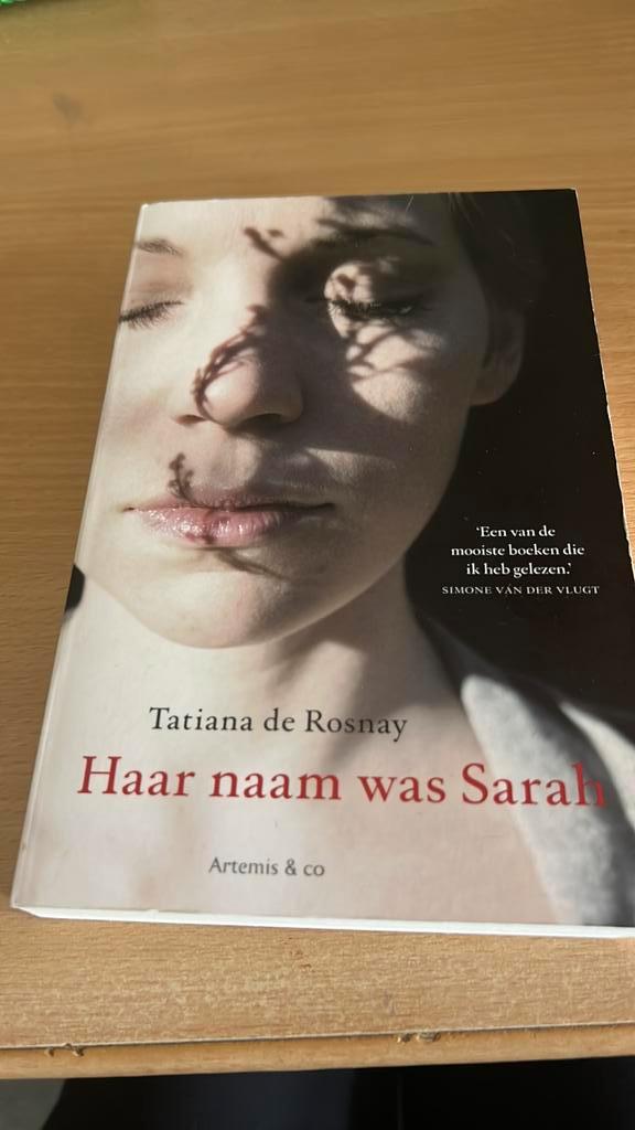Tatiana de Rosnay - Haar naam was Sarah, Boeken, Literatuur, Zo goed als nieuw, Ophalen of Verzenden