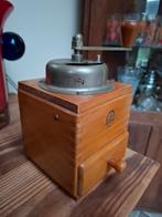 Antieke Koffiemolen - Klingenthal, Antiek en Kunst, Ophalen of Verzenden