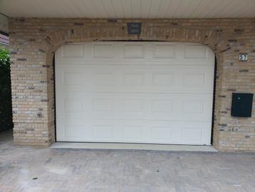Harol Sectionaaldeur / garagedeur met Marantec Comfort 252 beschikbaar voor biedingen