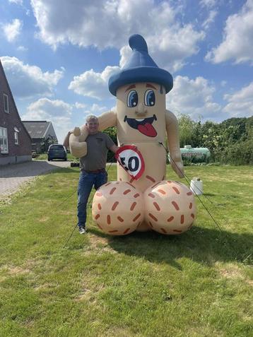 3,5 meter hoge abraham ouwe lul te huur / incl. Gratis bord beschikbaar voor biedingen