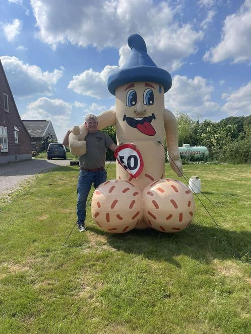 3,5 meter hoge abraham ouwe lul te huur / incl. Gratis bord, Hobby en Vrije tijd, Feestartikelen | Verhuur, Zo goed als nieuw