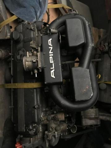 Zeldzame alpina motor van bmw B7 turbo beschikbaar voor biedingen