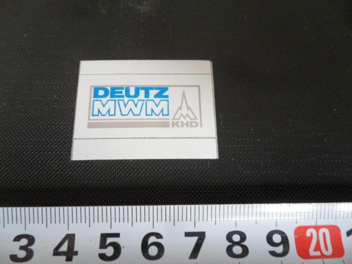 sticker DEUTZ  MWM  KHD  logo, Hobby en Vrije tijd, Stickers en Plaatjes, Zo goed als nieuw, Sticker, Ophalen