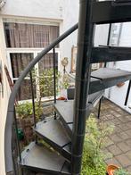 IJzeren wenteltrap, geschikt voor buiten., Doe-het-zelf en Verbouw, Ladders en Trappen, Ophalen, Gebruikt, Trap, 2 tot 4 meter