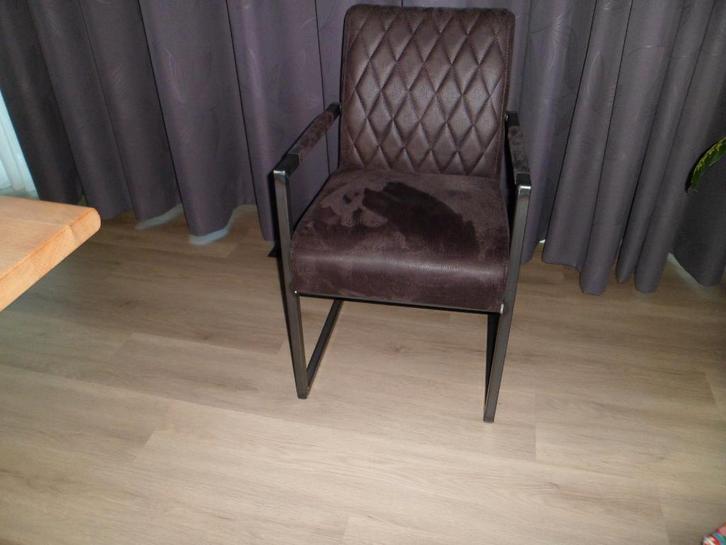 eetkamerstoelen, Huis en Inrichting, Stoelen, Zo goed als nieuw, Vijf, Zes of meer stoelen, Kunststof, Metaal, Zwart, Ophalen