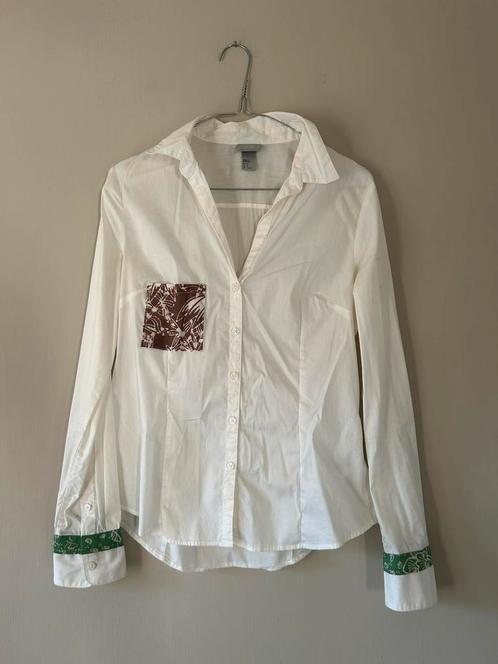 Witte blouse upcycled batik maat 38, Kleding | Dames, Blouses en Tunieken, Zo goed als nieuw, Maat 38/40 (M), Wit, Verzenden