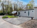 Prachtige luxe chalet te koop midden in het Bos Instapklaar!, Huizen en Kamers, Recreatiewoningen te koop, Gelderland, 2 slaapkamers