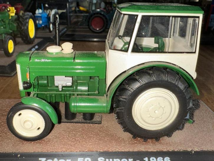 Zetor 50 tractor Super 1966 metalen model tractor 1:32, Hobby en Vrije tijd, Modelauto's | 1:32, Zo goed als nieuw, Tractor of Landbouw