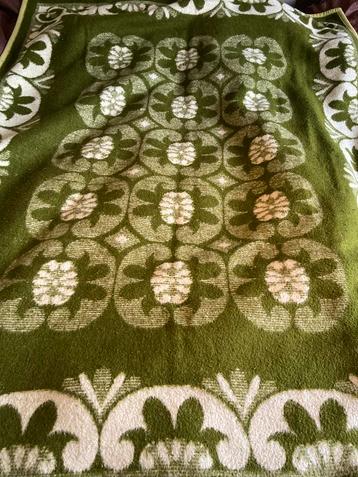 Vintage Deken Groen/Wit Bloemmotief Jaren '60/'70 beschikbaar voor biedingen