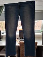 Levi's shaping bootcut, Ophalen of Verzenden, Zo goed als nieuw, Blauw, W28 - W29 (confectie 36)
