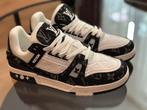 Louis Vuitton Trainer / sneakers MAAT 44, Kleding | Heren, Schoenen, Ophalen of Verzenden, Zo goed als nieuw, Zwart