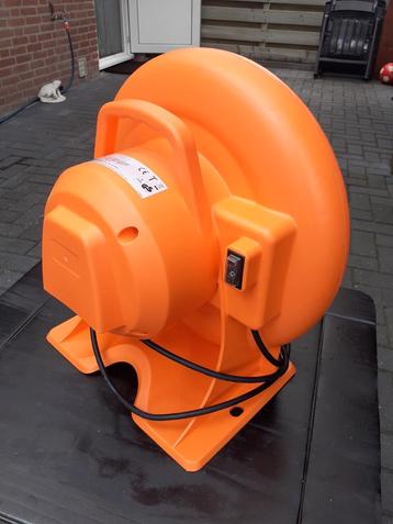 Lucht pomp 400 wath grote opbrengst.
 beschikbaar voor biedingen