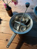 Groente en fruit zeef, Ophalen