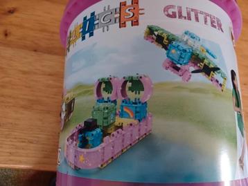 Clics clicks glitter kliks beschikbaar voor biedingen