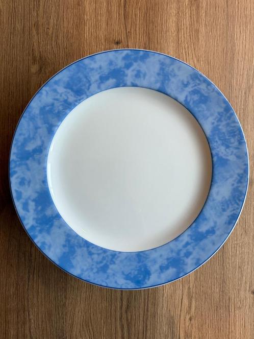 Arzberg onderborden wit met blauwe rand (7 stuks), Huis en Inrichting, Keuken | Servies, Zo goed als nieuw, Bord(en), Overige stijlen