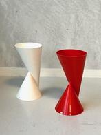 Paul Baars vazen Vase2 design vaas 1997 rood wit prijs p/st, Kunststof, Gebruikt, Minder dan 50 cm, Nvt
