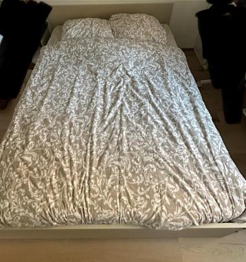 2 persoonsbed ikea bed exclusief! lattenbodem en matras - afbeelding 2