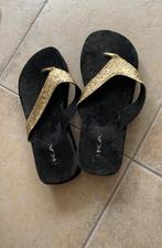 DAMES slippers met sleehak, goud / zwart, mt 40, merk KA, Kleding | Dames, Schoenen, Zwart, Nieuw, Ophalen of Verzenden, Sneakers of Gympen